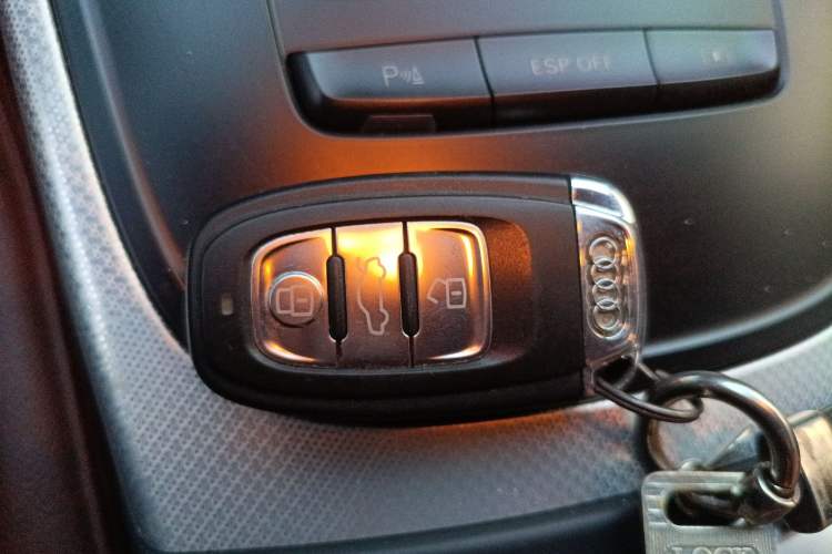 Used Audi A5 2010 3.2 coupe quattro
