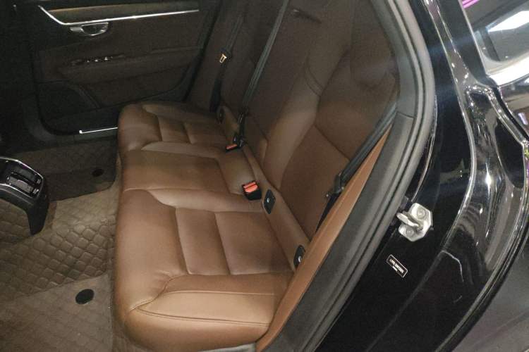 Used Volvo S90 2022 B5 Zhiyuan Luxury Edition