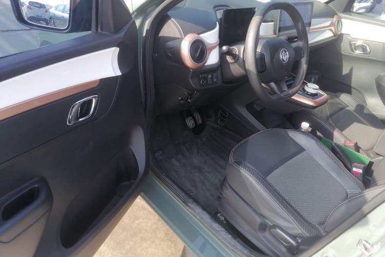 Used Dongfeng NAMMI BOX 2022 Champion Edition Light Wind Version 201KM Standard Model
