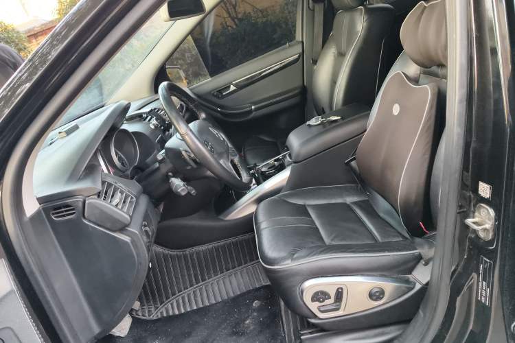 Used Mercedes-Benz R-Class 2015 R 400 4MATIC Luxury Model