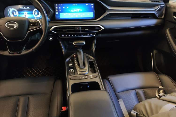 Used GAC Trumpchi GS4 2020 270T Automatic Smart Connectivity Edition Audio And AC Panel