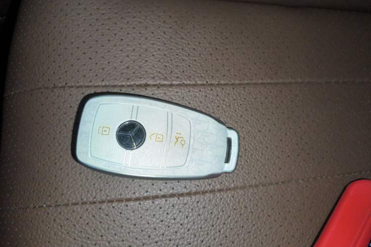 Used Mercedes-Benz E-Class 2021 E 300 L Stylish Model
