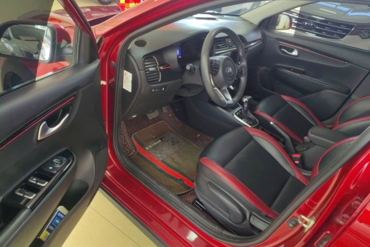 Used Kia KX Cross 2017 1.4L AT GLS
