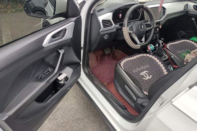 Used Volkswagen Tacqua 2021 1.5L Automatic Yue Zhi Lian Edition Driver Seat