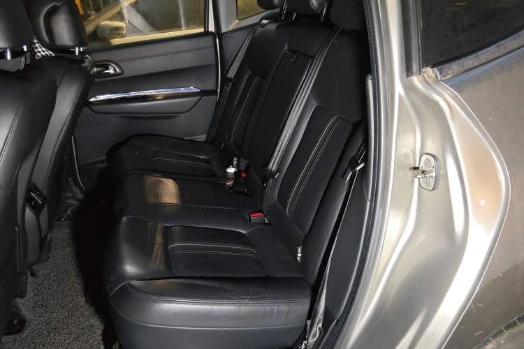 Used Peugeot 3008 2015 2.0L Automatic Trend Edition