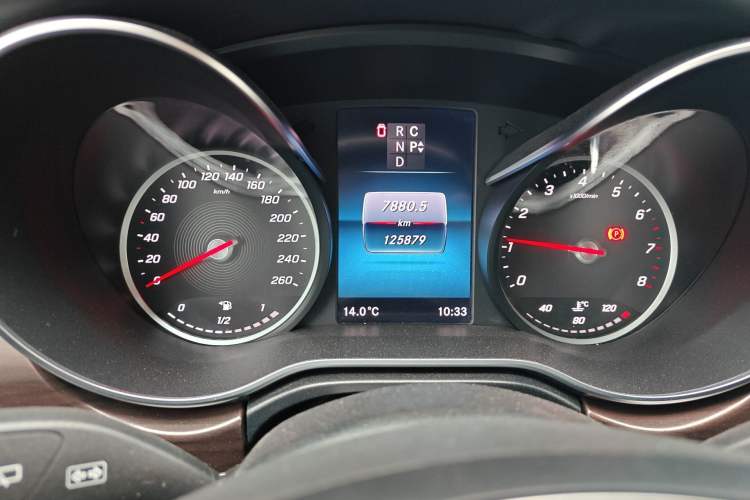 Used Mercedes-Benz V-Class 2021 V 260 Avantgarde Edition