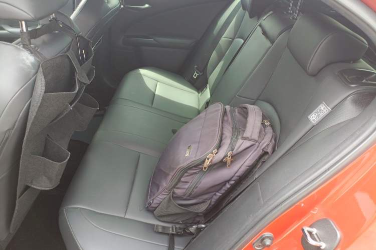 Used Lexus UX 2020 260h Explore-Cool Edition
