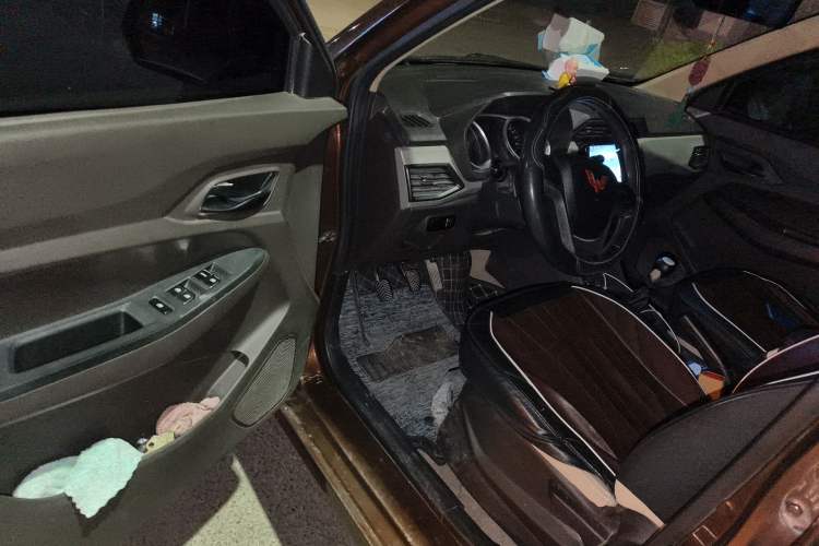 Used Wuling Hongguang 2021 1.5L Revised S Standard Version with Electric Power Steering LAR Driver Seat