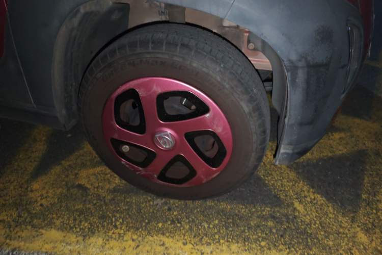 Used Baojun E100 2019 250KM Smart Drive Edition Right Front Wheel Hub