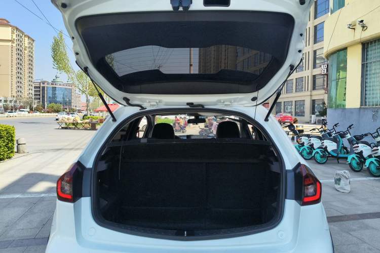 Used Geely Auto Vision X3 2021 PRO 1.5L CVT Deluxe Model