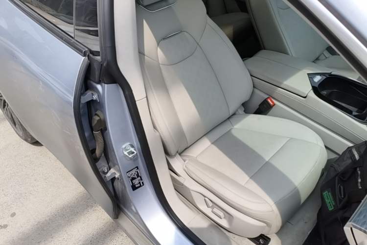 Used NETA S 2022 Extended-Range Version 1160 km Range Rear-Wheel Drive Mid-Grade
