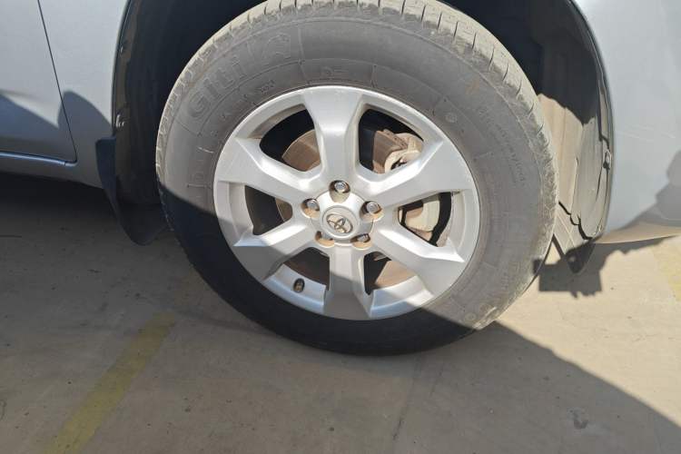 Used Toyota RAV4 2010 2.0L Manual Deluxe Upgrade