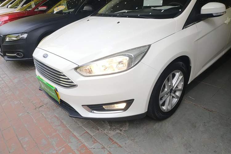 Used Ford Focus 2017 Sedan EcoBoost 180 Automatic Elite Model
