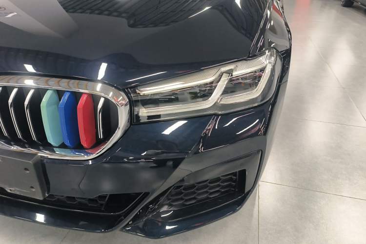 Used BMW 5 Series 2023 530Li Leading Model M Sport Package Left Front Headlight