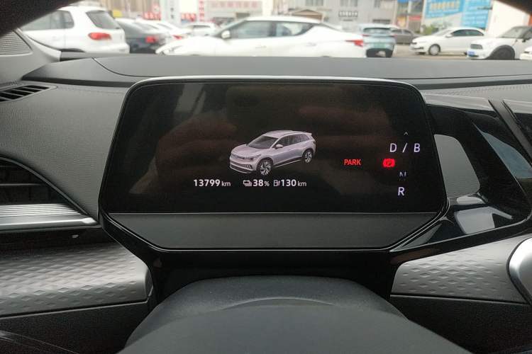 Used Volkswagen ID.6 X 2023 Pure Edition