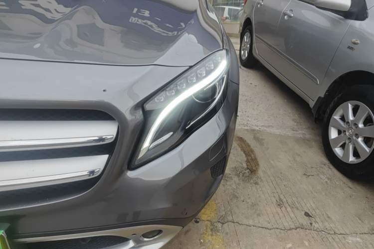 Used Mercedes-Benz GLA 2015 GLA 200 Fashion Model Left Front Headlight