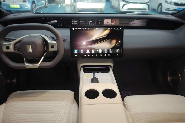 Used Avatr 06 2025 Max Extended-Range Edition