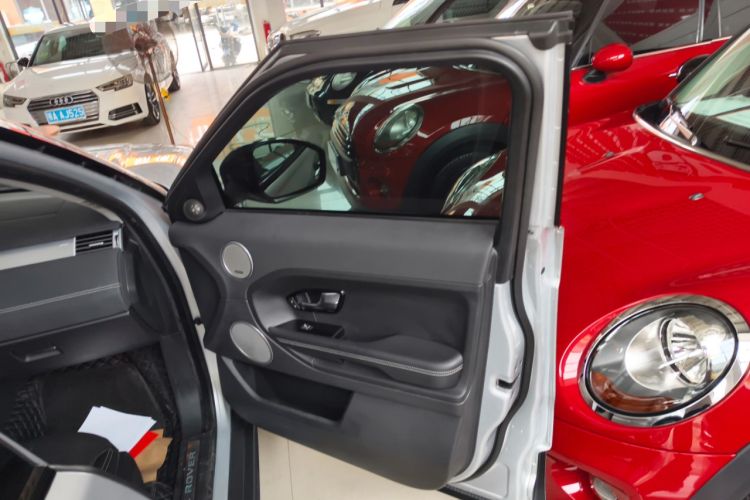 Used Land Rover Range Evoque 2015 2.0T 5-Door Ignite Edition
