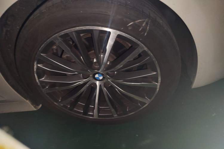 Used BMW 3 Series 2021 320i Sport Package
