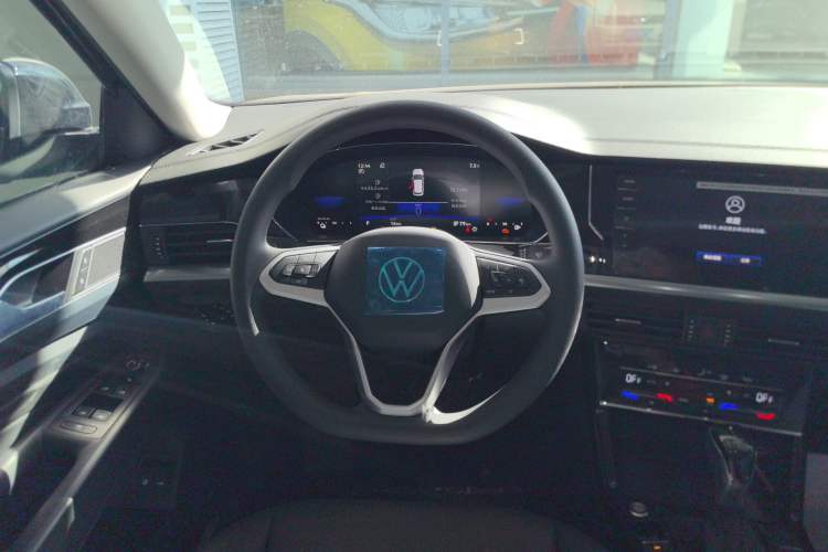 Used Volkswagen Passat New Energy 2025 430 PHEV Hybrid Business Edition
