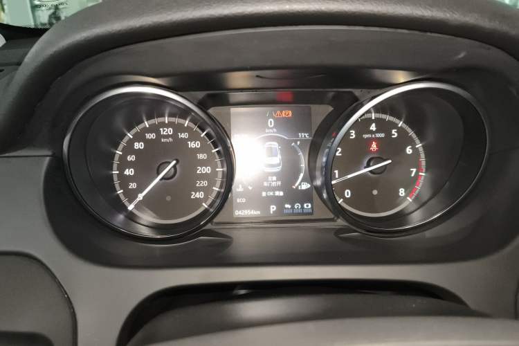 Used Land Rover Discovery Sport 2018 240 PS HSE Version
