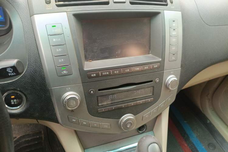 Used BYD S6 2011 2.4L Automatic Luxury Edition
