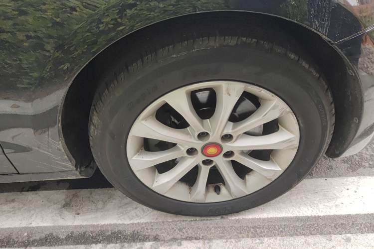 Used Hongqi H7 2015 2.0T Luxury Model