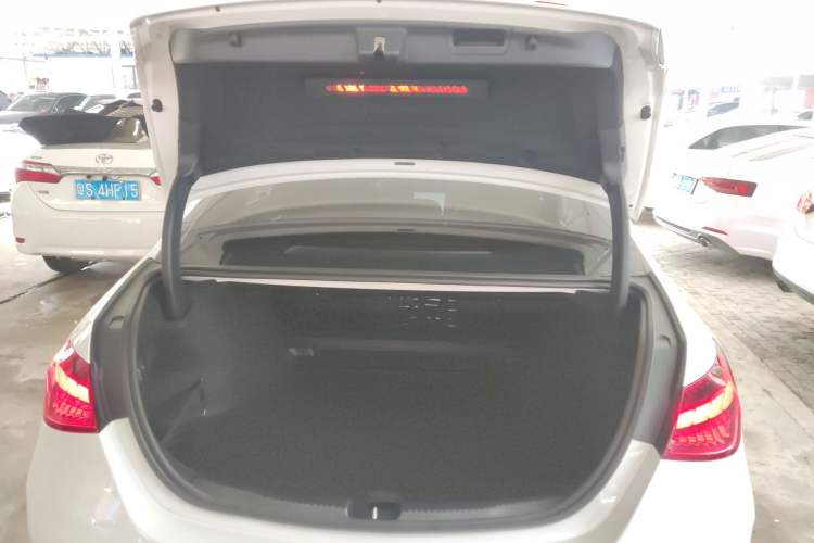 Used Mercedes-Benz C-Class 2022 Restyled C 260 L Sport Edition Trunk