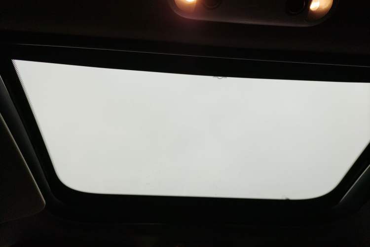 Used MINI MINI 2016 1.5T COOPER Five-Door Edition