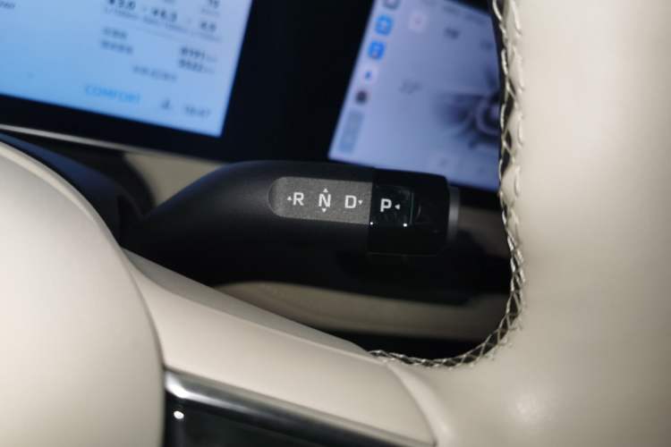 Used Roewe D7 2023 DMH 125km Excellence Edition Gear Lever