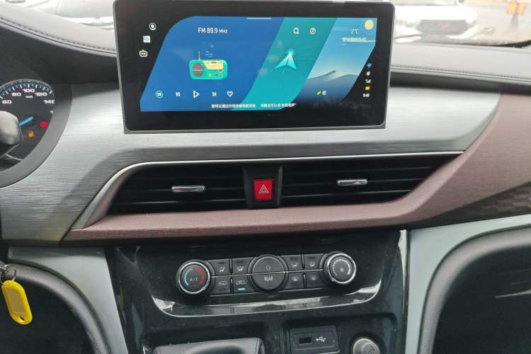 Used JAC Refine M3 2023 1.8L 7/8-Seater Smart Connectivity Version