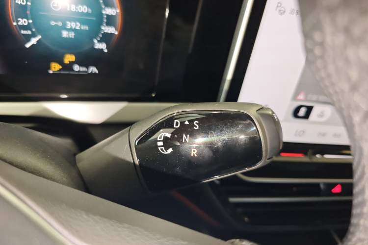 Used Volkswagen Passat 2025 Pro 380TSI Starry Dragon Luxury Edition
