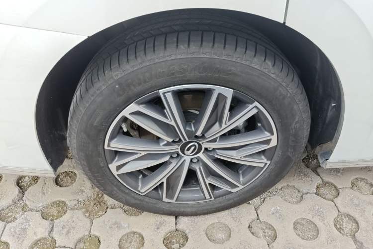 Used GAC Trumpchi M8 2024 Master Series 400T Prestige Edition Right Rear Wheel Hub