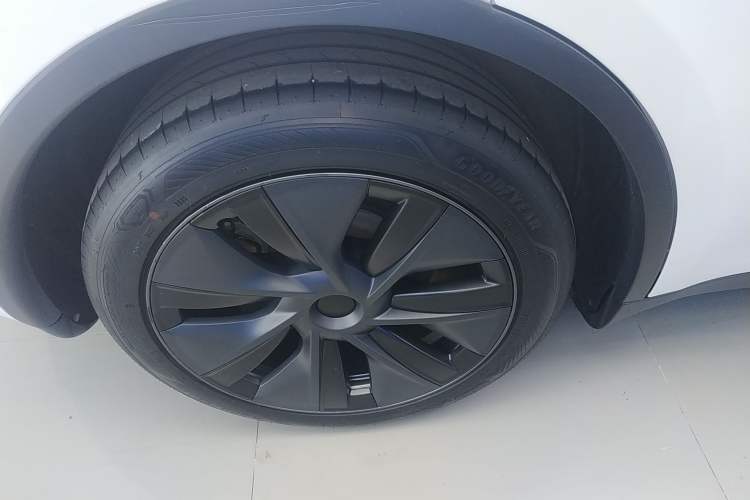 Used Tesla Model Y 2024 Rear-Wheel-Drive Version
