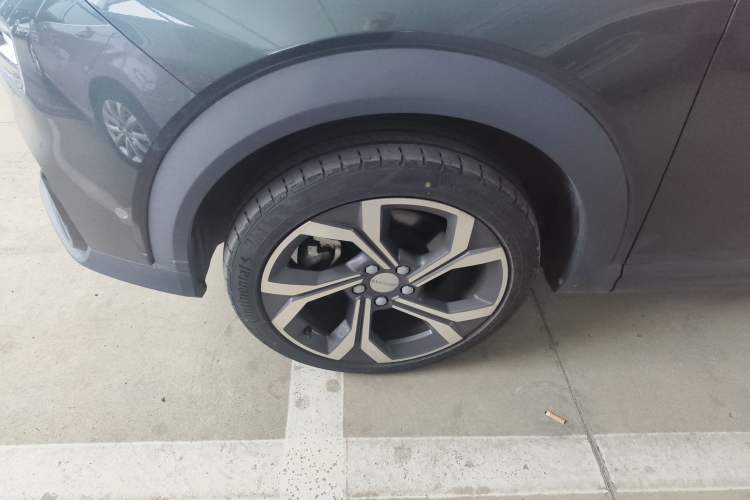 Used Lynk & Co 06 2023 Remix 1.5T Hero Exterior 4