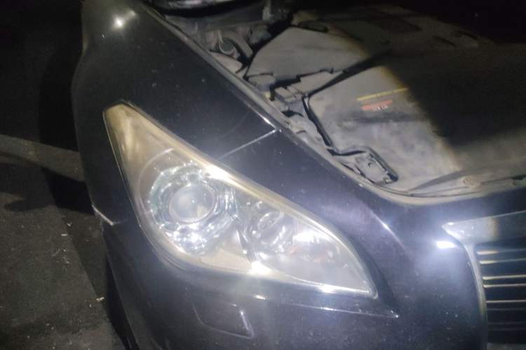 Used Infiniti M Series 2011 M25 Luxury Model Right Front Headlight