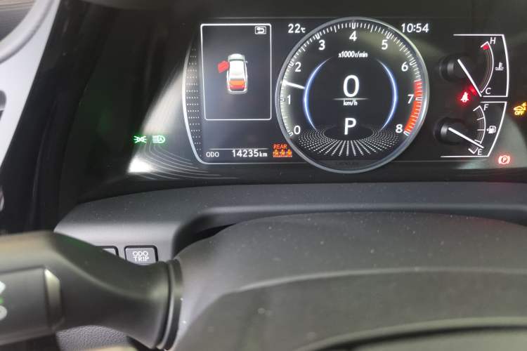 Used Lexus ES 2023 200 Excellence Edition Odometer Close Up