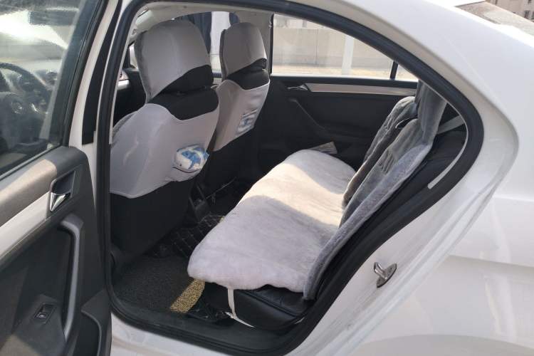 Used Volkswagen Jetta 2015 1.6L Automatic Comfort Model Left Rear Seat