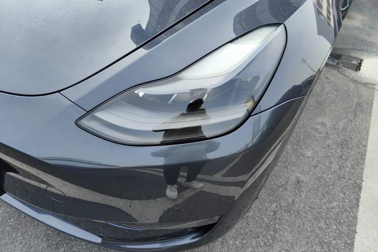 Used Tesla Model Y 2021 Long-Range All-Wheel-Drive Version
