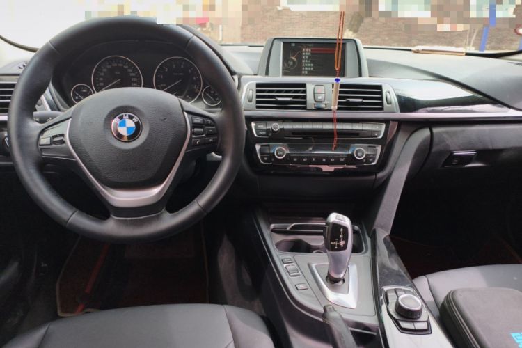 Used BMW 3 Series 2016 320Li Ambition Model Center Console