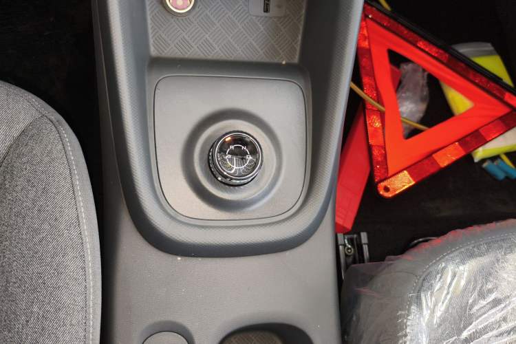 Used Wuling Hongguang New Energy 2024 All-Electric Model 300KM Standard Version
