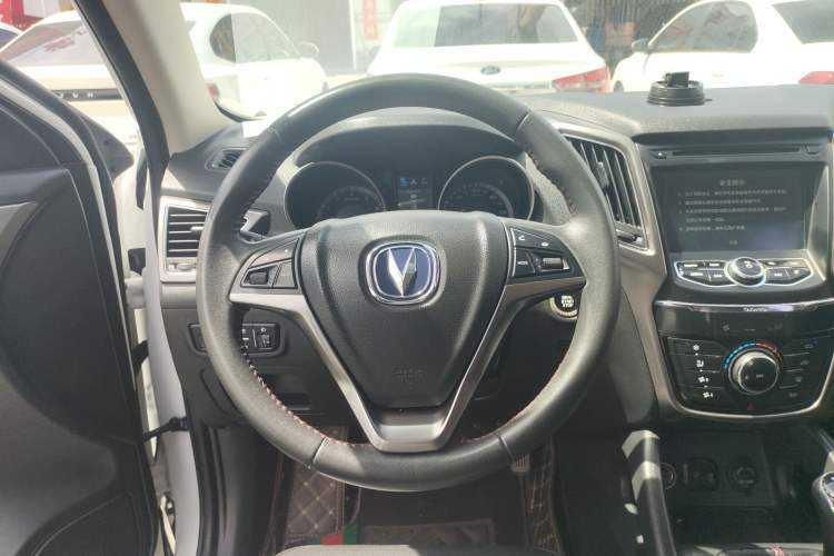 Used CHANGAN CS75 2016 2.0L Manual Luxury Version China V Standard Steering Wheel