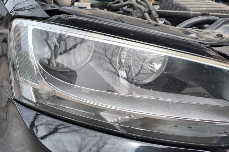 Used Volkswagen Sagitar 2015 230TSI Automatic Comfort Version
