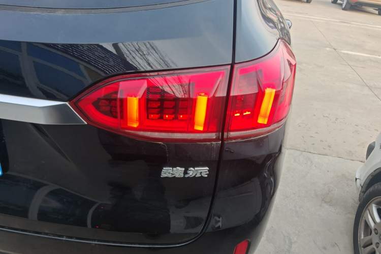 Used Wey VV6 2020 2.0T Two-Wheel Drive Smart Protection+