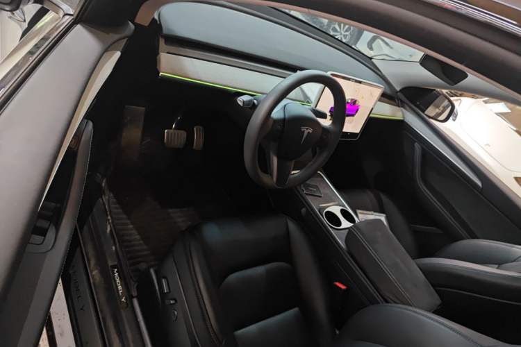 Used Tesla Model Y 2024 Rear-Wheel-Drive Version