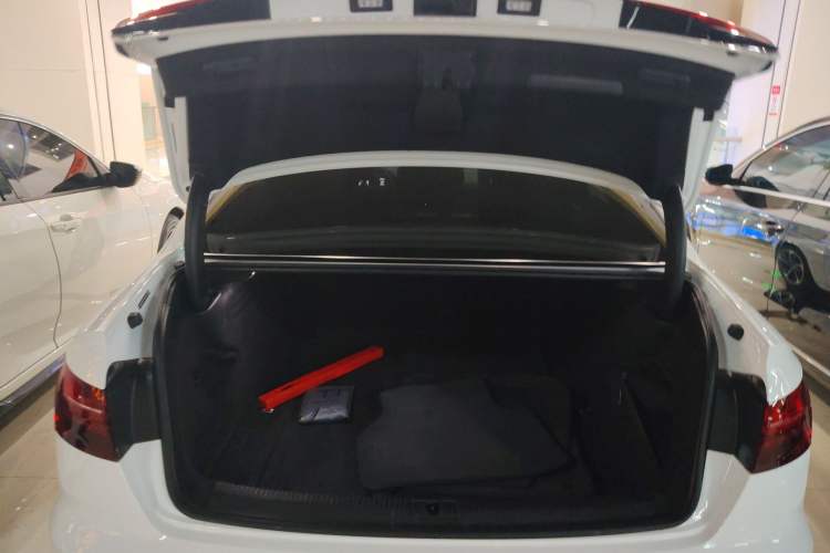 Used Audi A4L 2023 40 TFSI Fashion Dynamic Model
