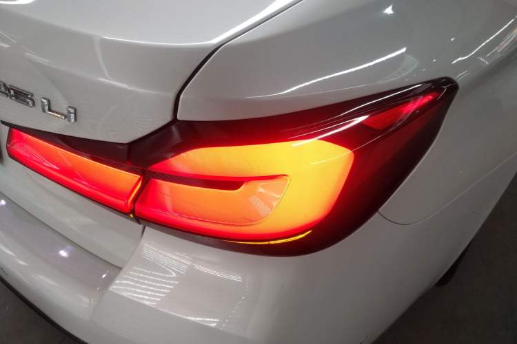 Used BMW 5 Series 2022 Second Facelift 525Li M Sport Package