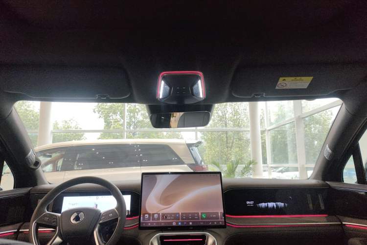 Used Denza N9 2025 Prestige Version Headliner