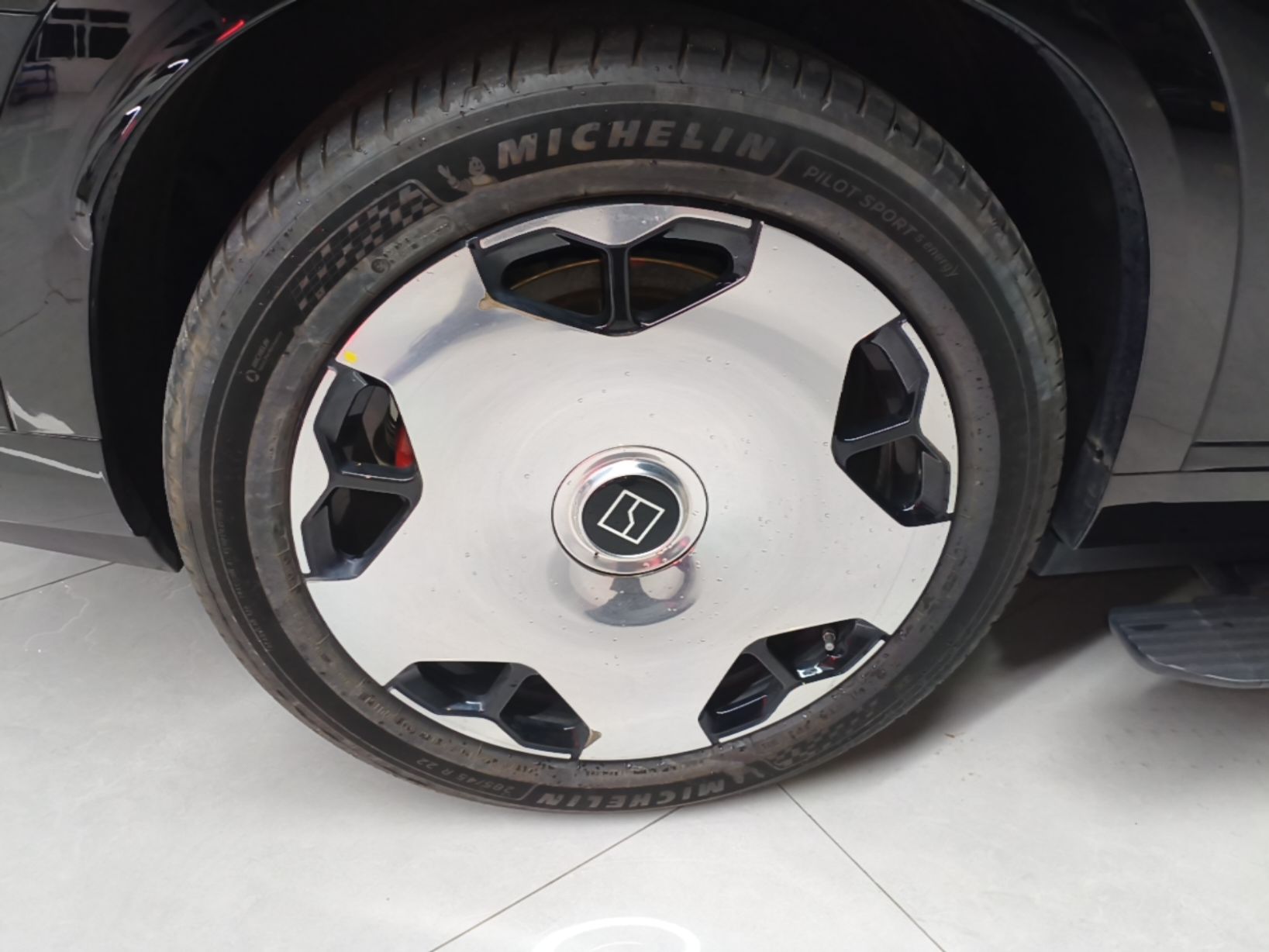 Zeekr 9X 2025 Hyper Edition 70kWh — снимка 11