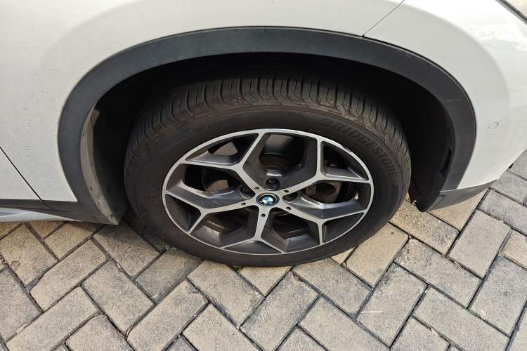 Used BMW X1 New Energy 2018 xDrive25Le Luxury Model Right Front Wheel Hub